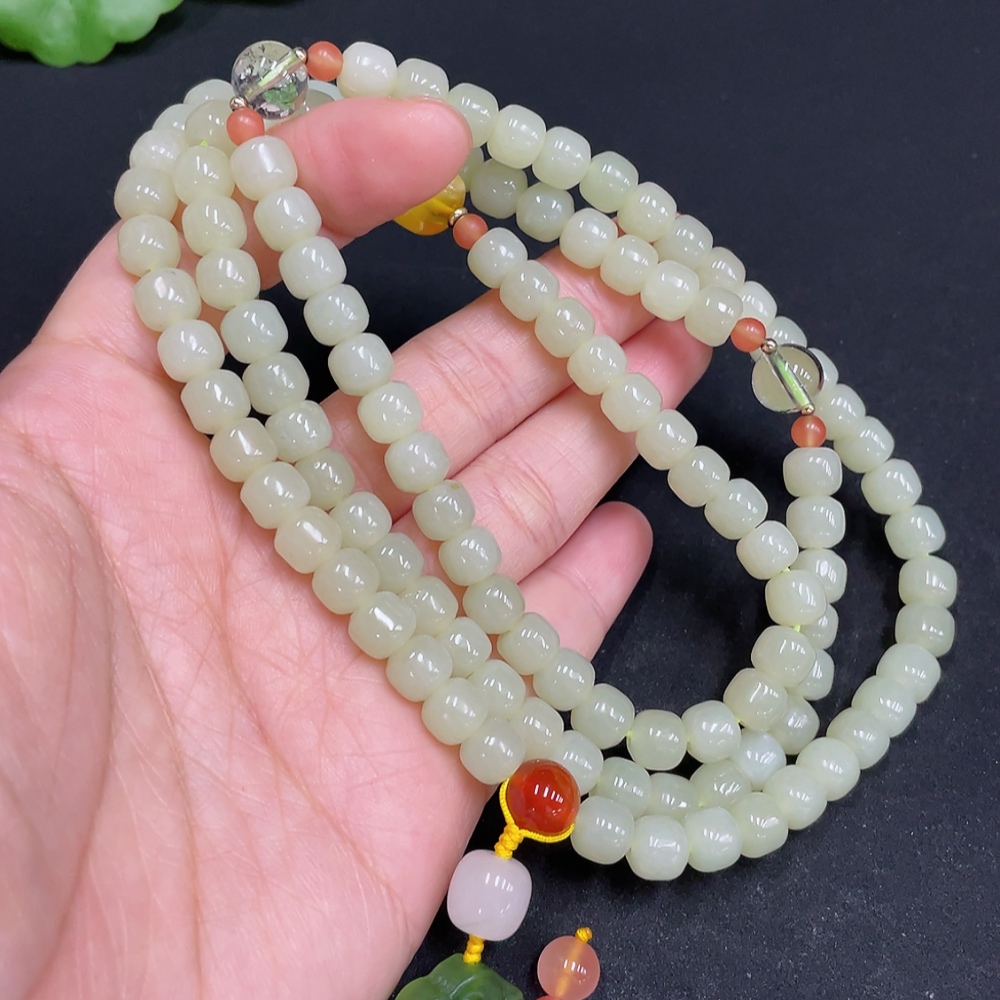 H34052799 Hetian Jade Bead Necklace, approx. 6.5mm, total weight about 61.8g, with crystal, amber, and Nanhong accessories, other accessories not Hetian Jade