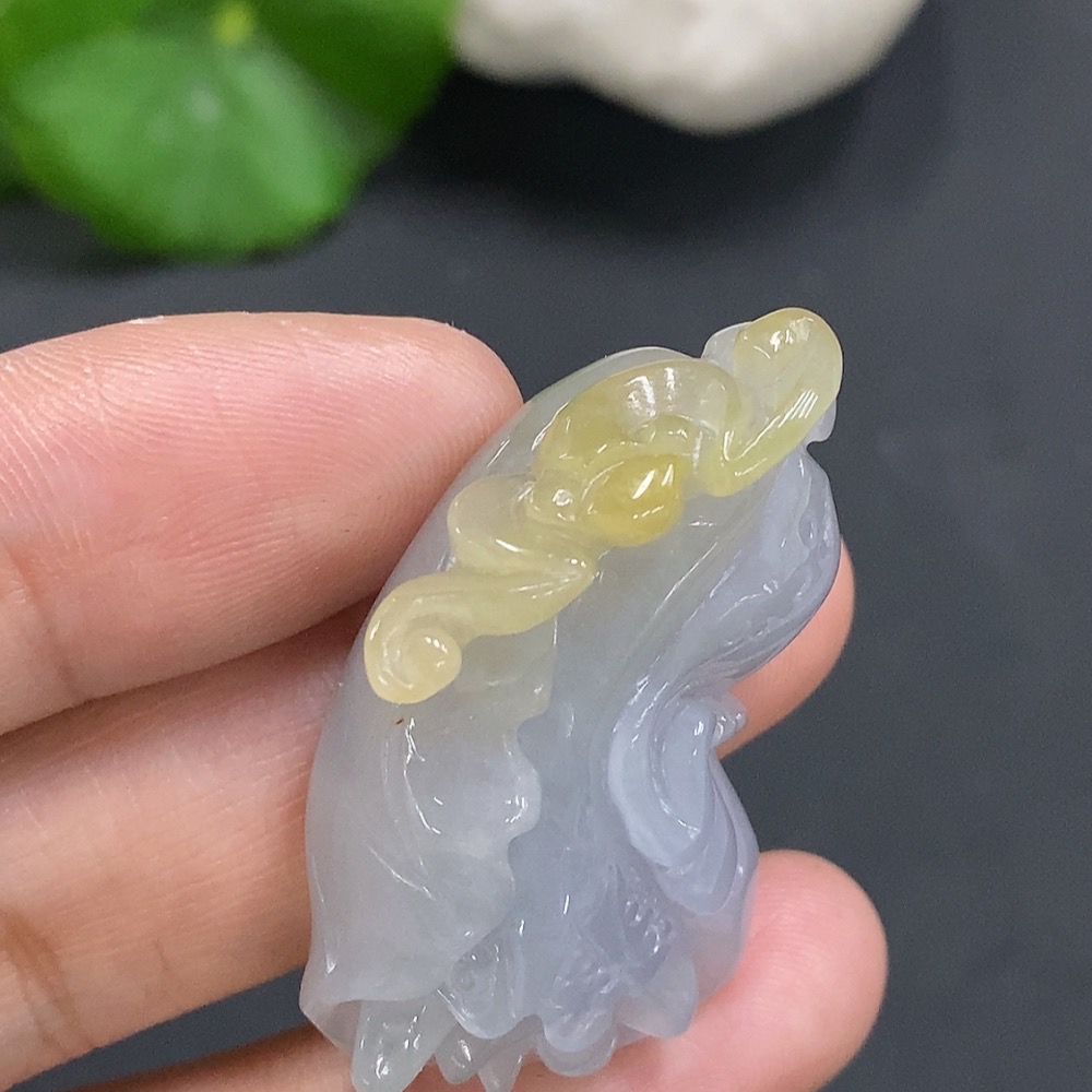 F15703091 Jadeite Cabbage Pendant