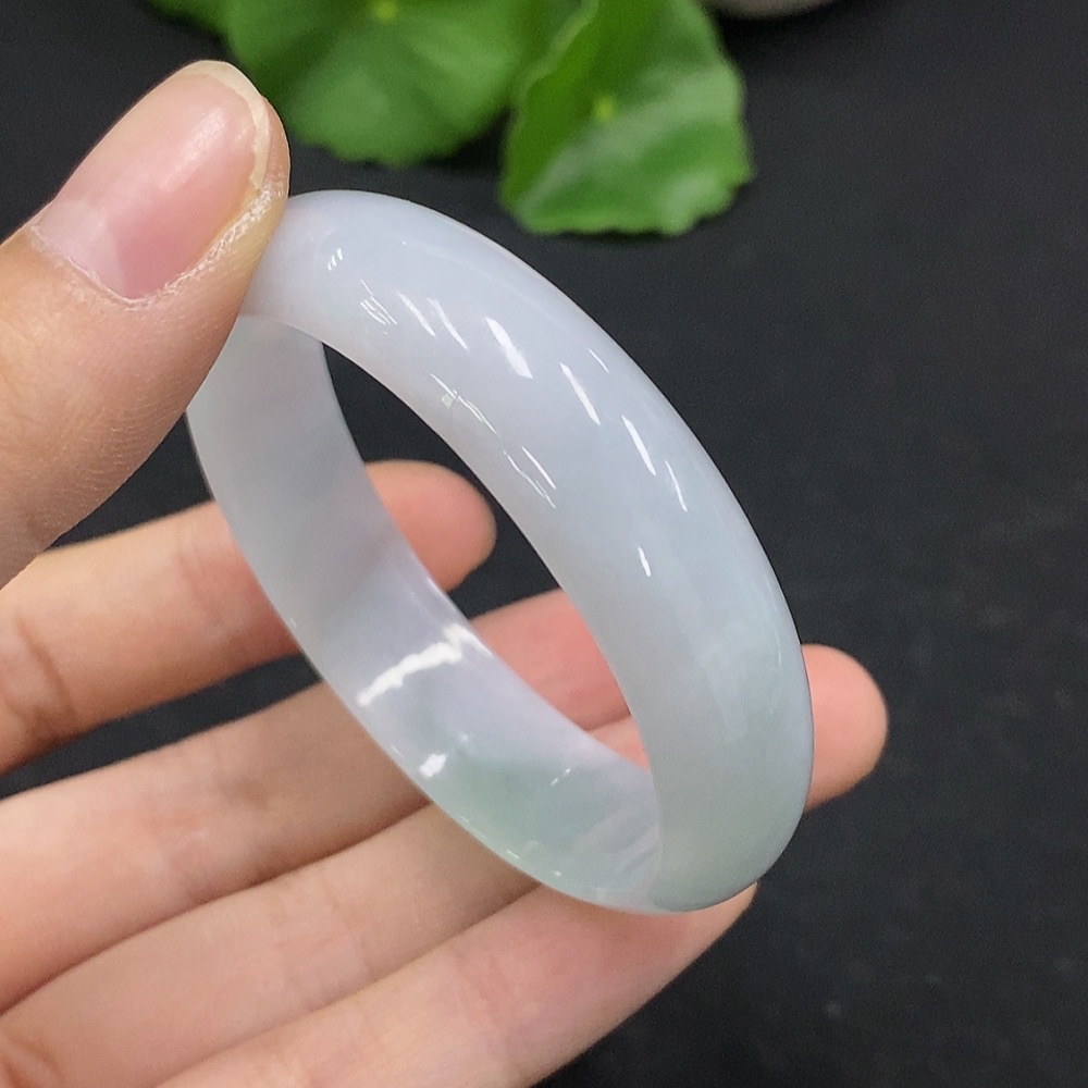 F33867700 Jadeite Bangle Size 46.2 Total Weight Approx. 24.9g