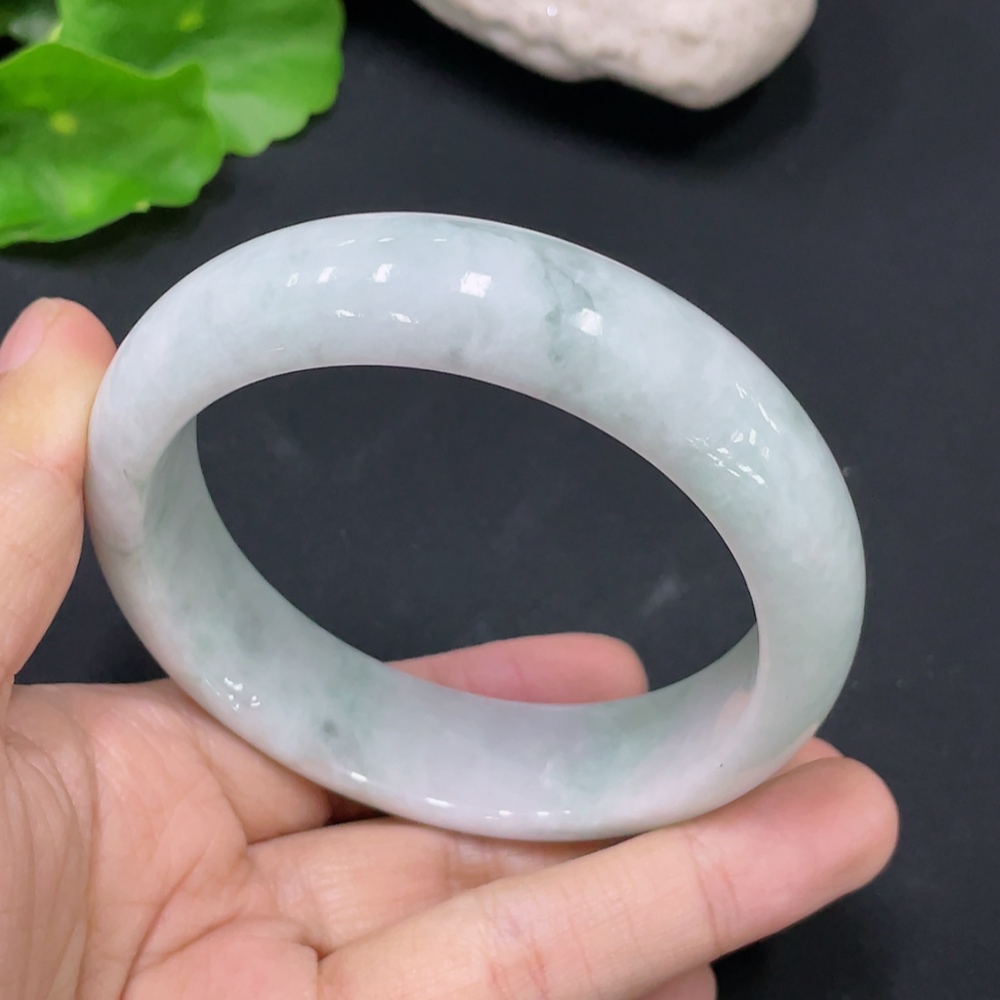 F31674009 Jadeite Round Bangle Total Weight Approx. 65.72g Size 55.3