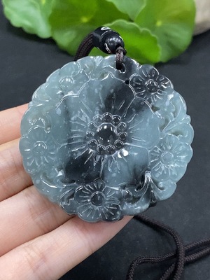 F33946720 Jadeite Flower of Wealth and Honor Pendant Total Weight Approx. 33.29g
