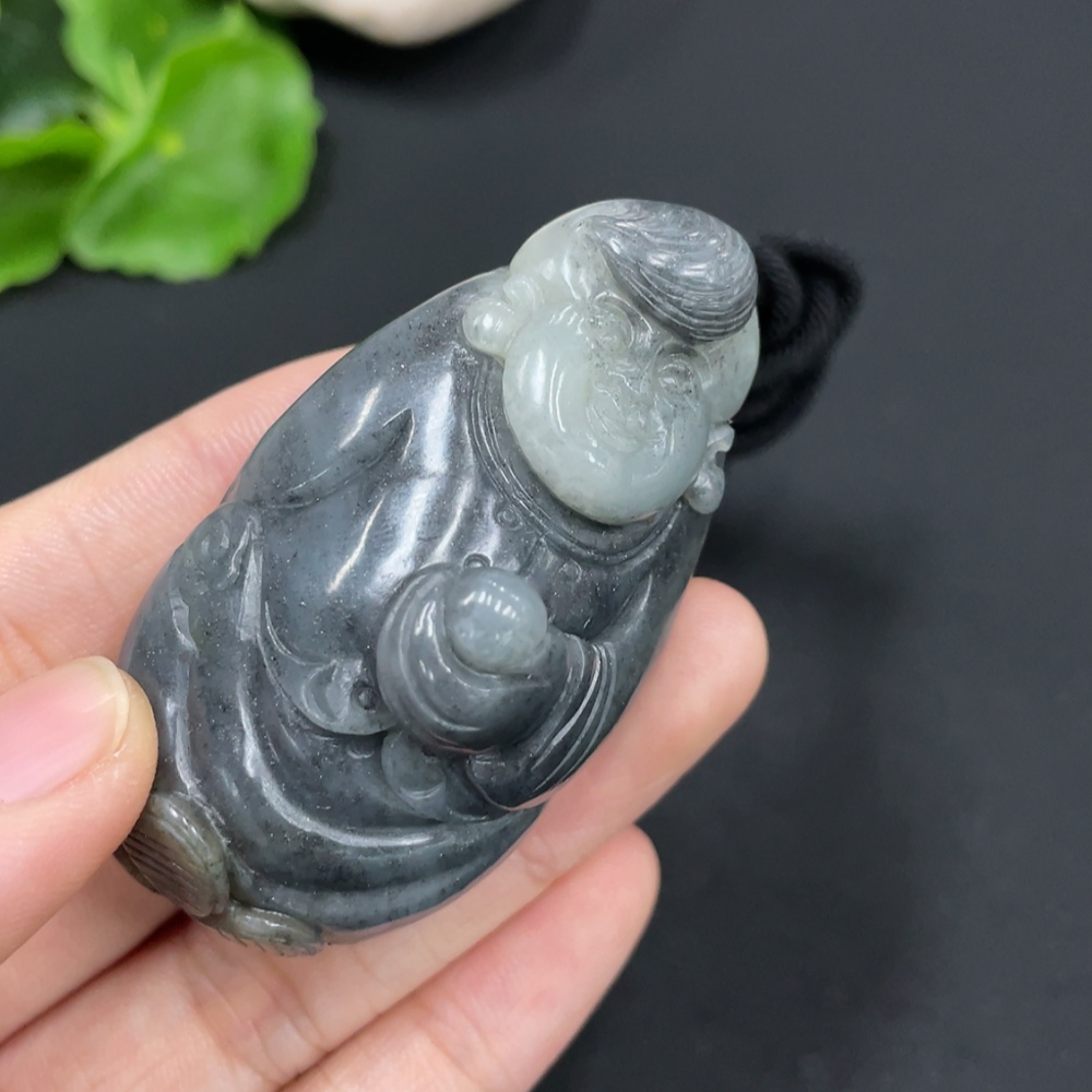 H29352397 Hetian Jade Pendant Child Total Weight (with rope): 66.2g Undetermined skin color origin