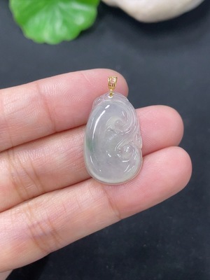 F46486182 翡翠挂件如意 18k 货品总约重2g
