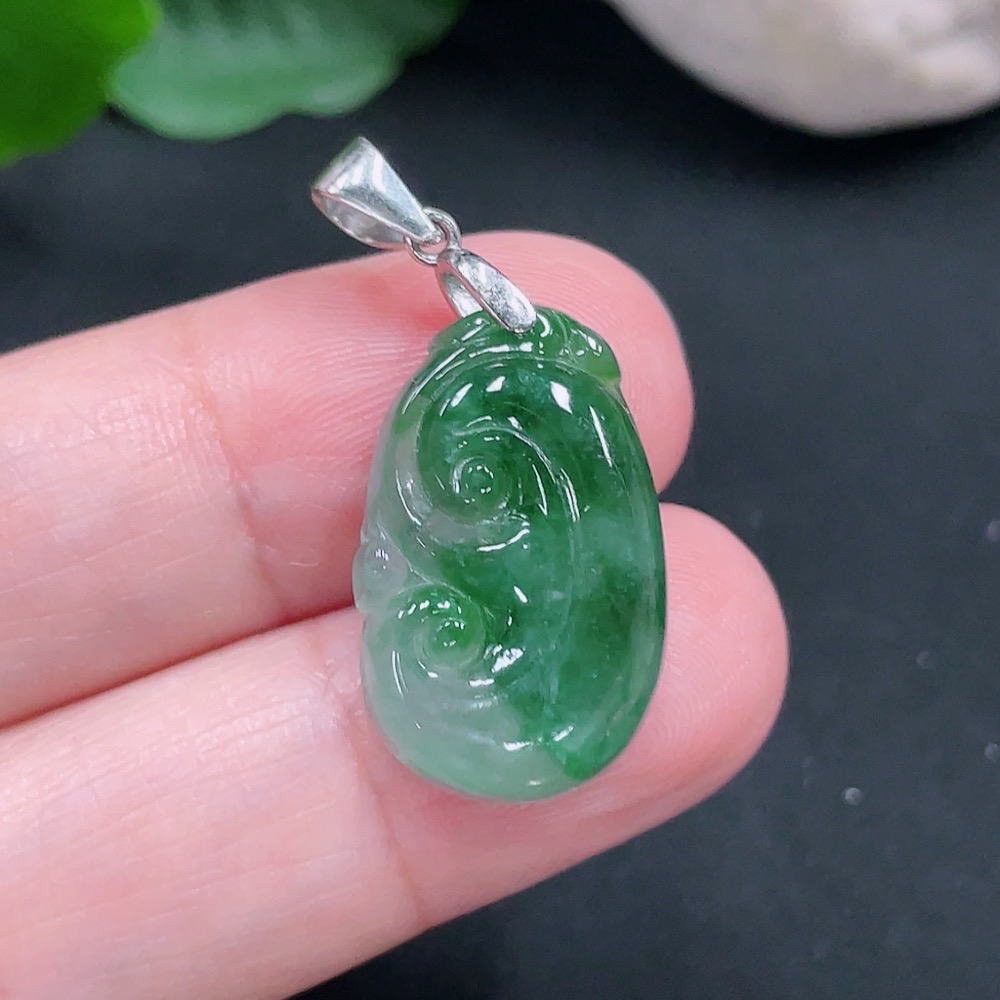 F29420811 JadeiteRuyi Pendant
