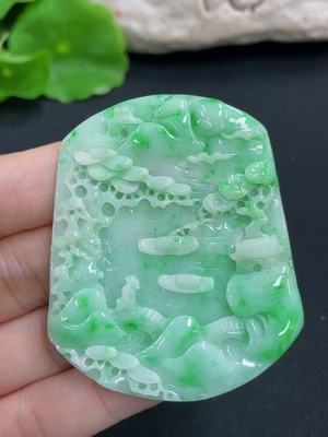 F46564105 翡翠挂件     山水    货品总重约31.2g