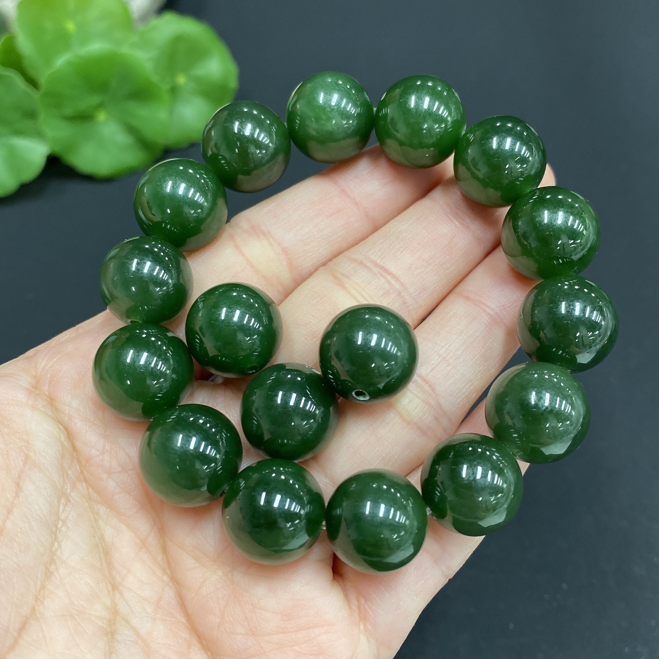 H27126932 Hetian Jade Bracelet    Approx. 13.2mm    Total Weight Approx. 64.1g