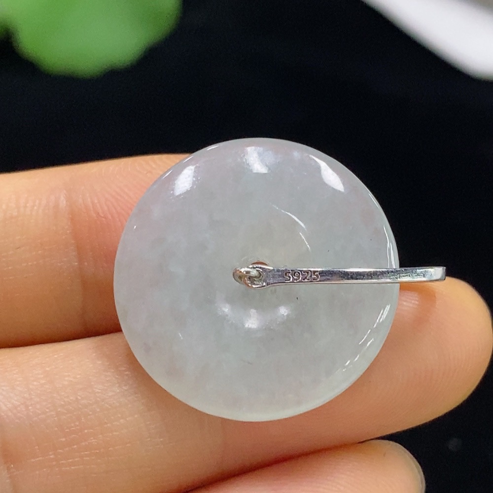 F35094655 Jadeite Safety Buckle Pendant Non-Gold Total Weight Approximately 5g