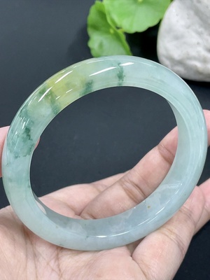F42952006 翡翠正圈手镯 货品总重约61.55g 57.9圈口