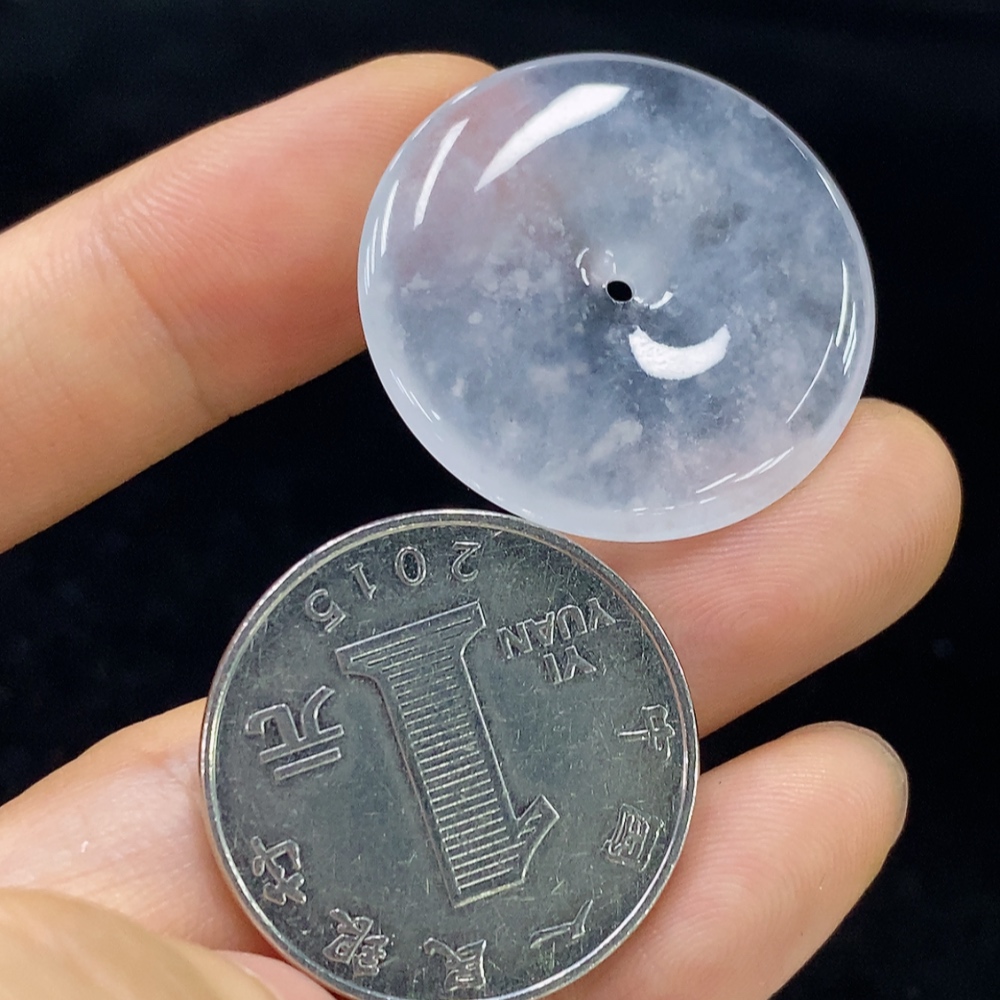 F33912281 Jadeite Peace Knot Pendant, Total Weight Approximately 6.35g