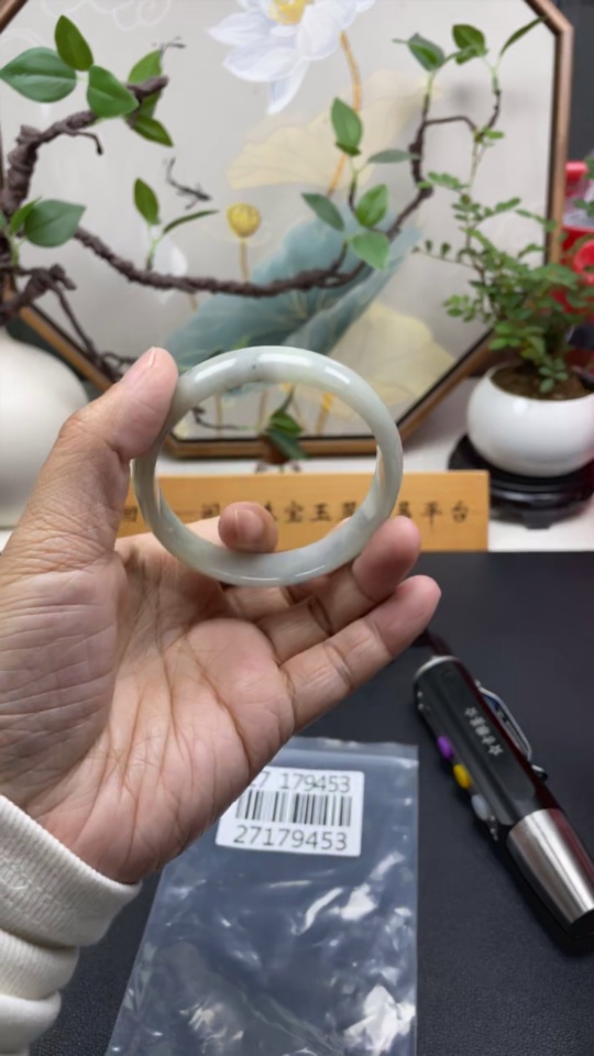 F27179453 Jadeite round bracelet total weight approx. 42.8g size 60