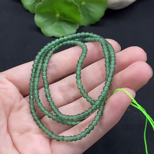 F34996635 Jadeite Bead Necklace Approximately 3mm Bead Size Total Weight Approximately 8.12g