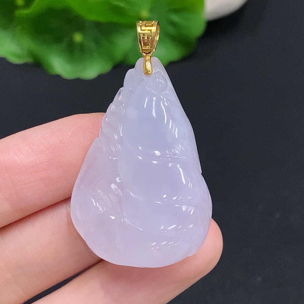 F32758266 Jadeite Crayfish Pendant with 18K Gold Clasp, Total Weight Approximately 17g