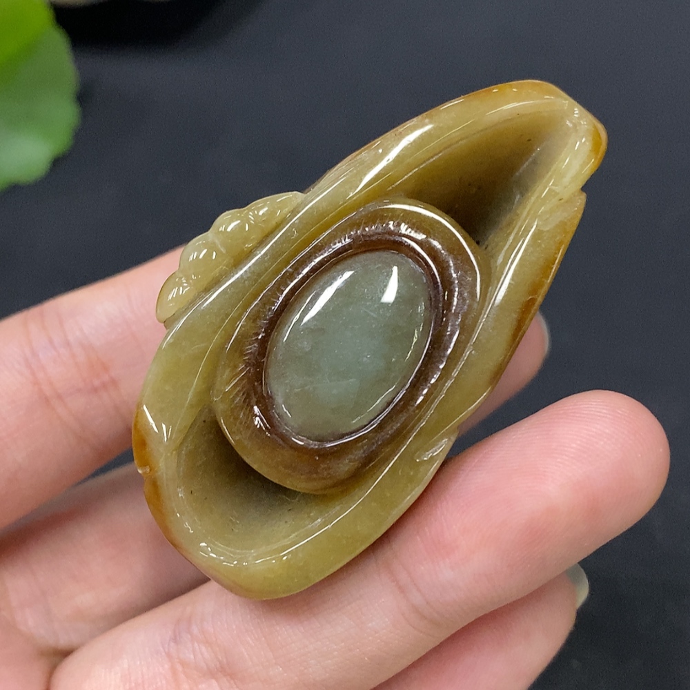 F29357149 Jadeite "Wealth and Prosperity" Pendant