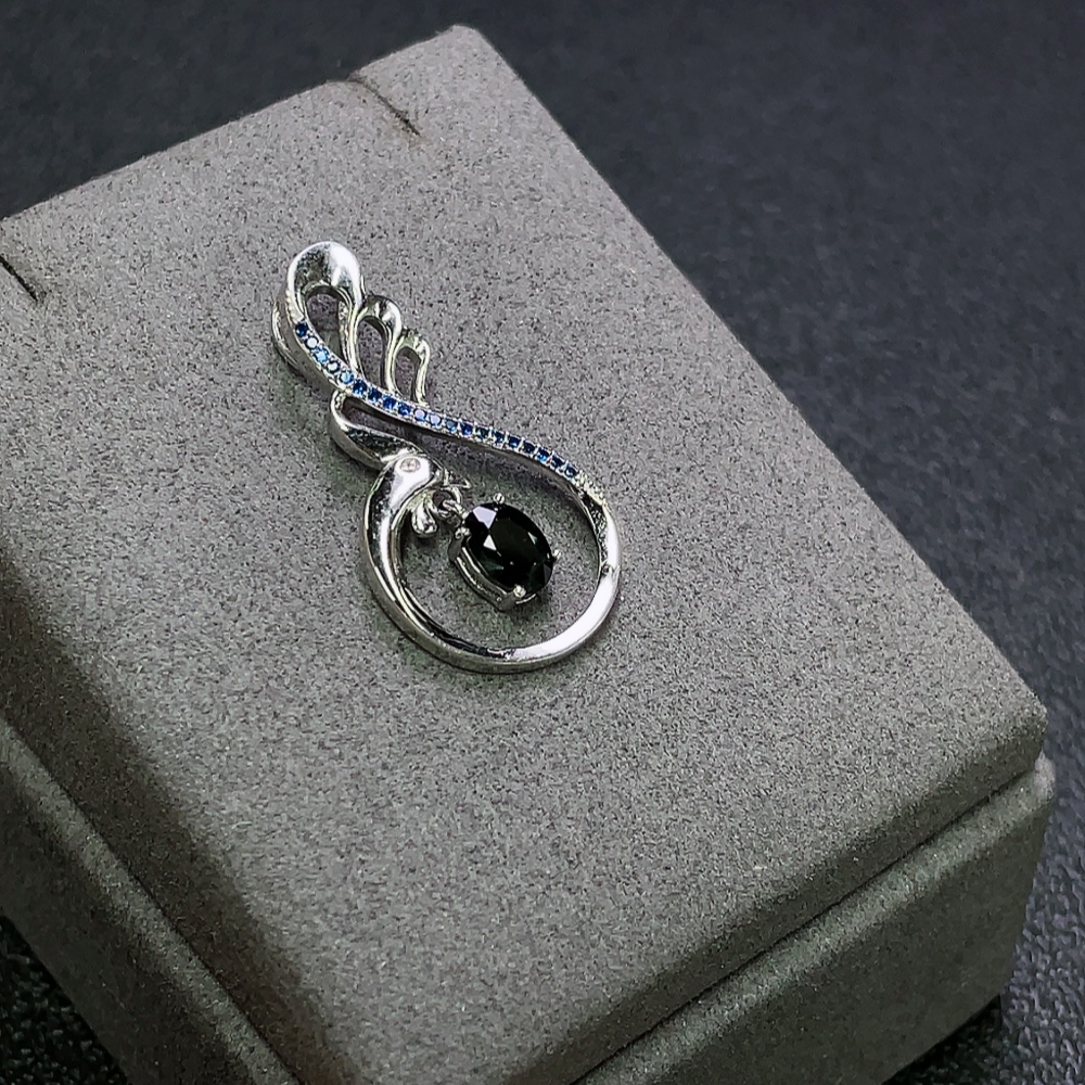 C31618897 Sapphire Pendant with Non-Natural Accent Stones, Non-Gold, Total Weight Approx. 3.28g