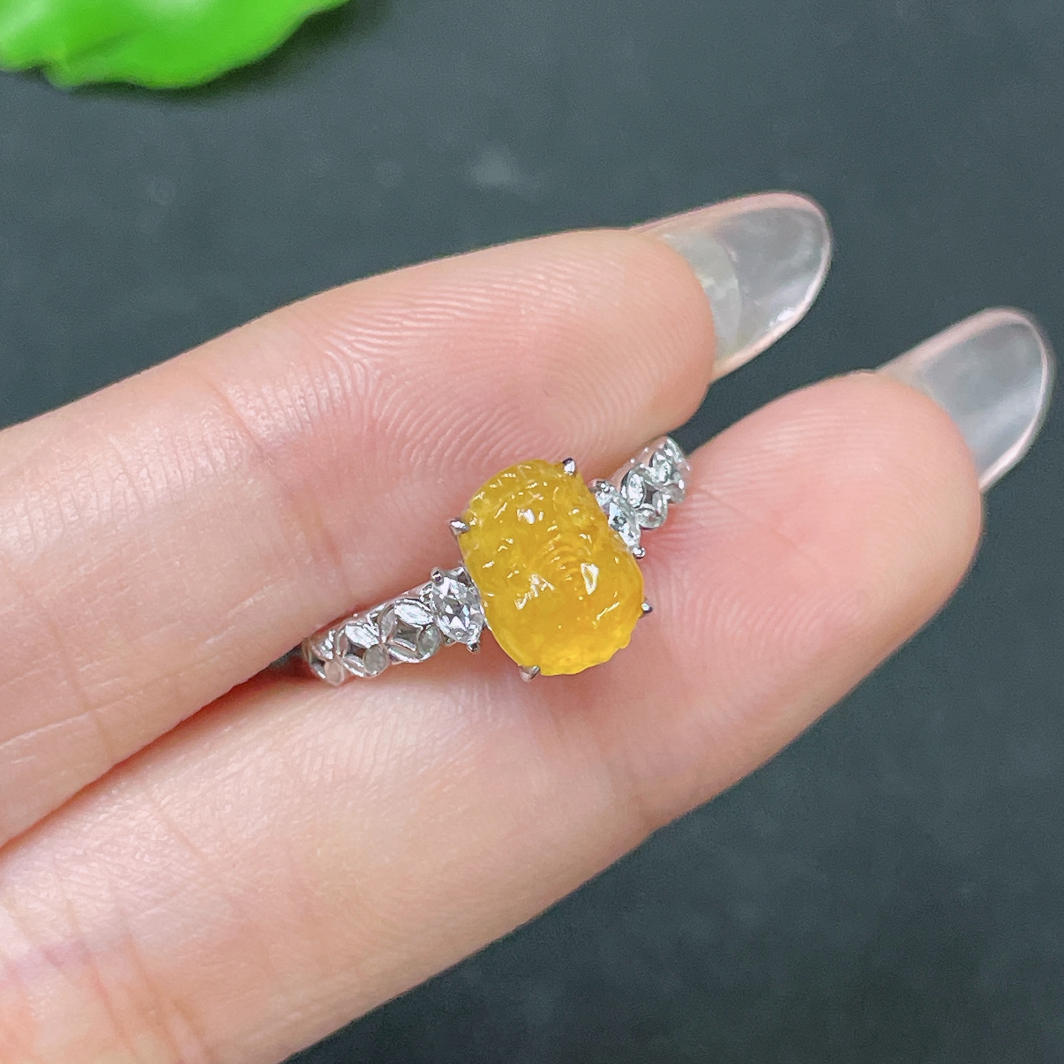 F34046740 Jadeite Inlay 18k Gold Inlaid Color Origin Undetermined With Diamond Accents Total Weight Approx. 2.31g Size 13