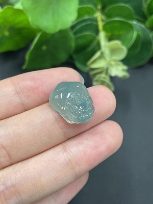 F07001915 Jadeite Inlaid Pixiu