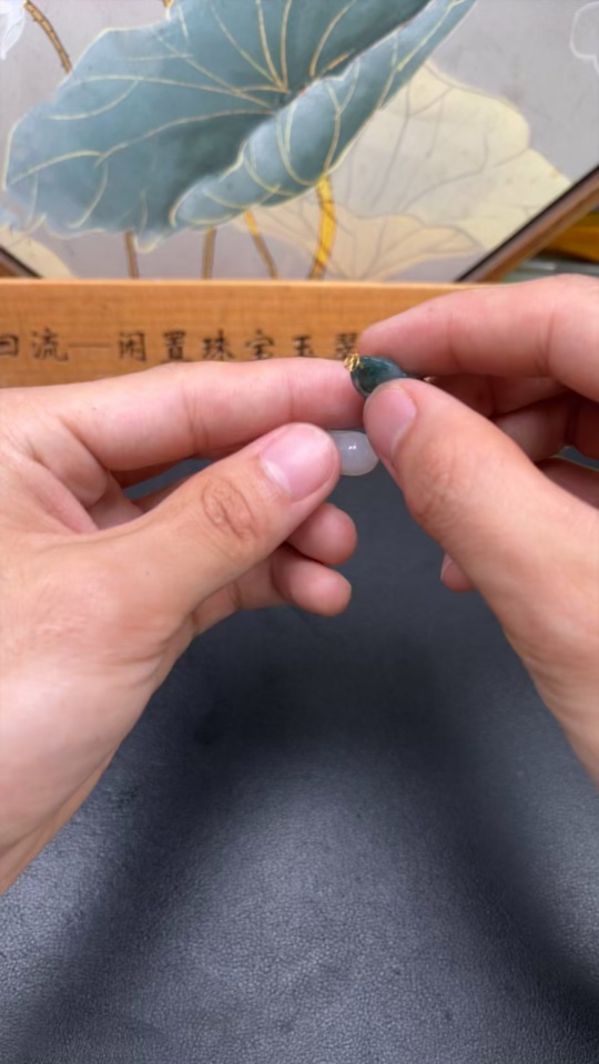 F29439487 Jadeite Pendant with 18K Gold Clasp, Chain Not Included, Total Weight Approx. 5g Excluding Chain