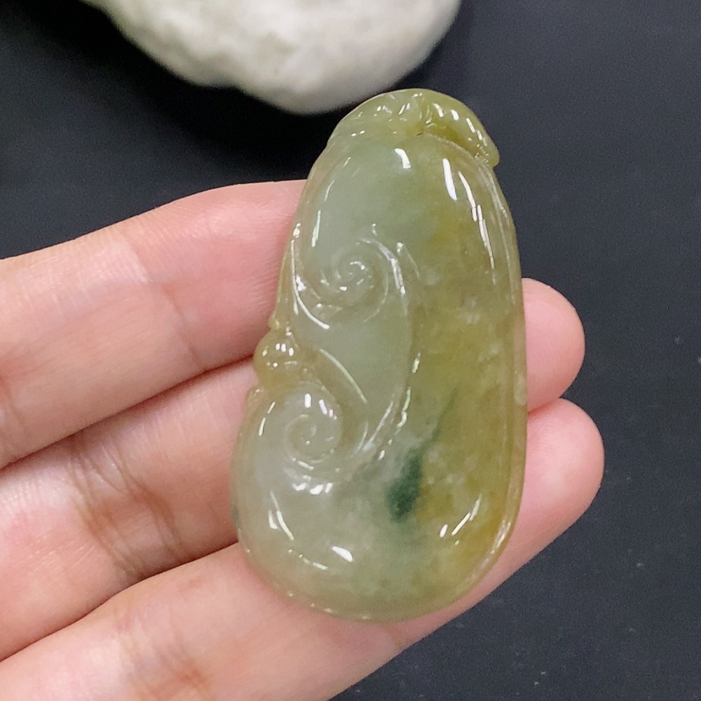 F33857125 Jadeite Ruyi Pendant Total Weight Approx. 12.2g Color Origin Undetermined