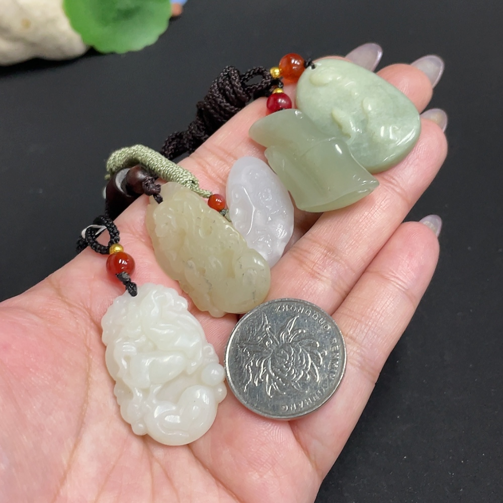 H33901899 Hetian Jade Pendant