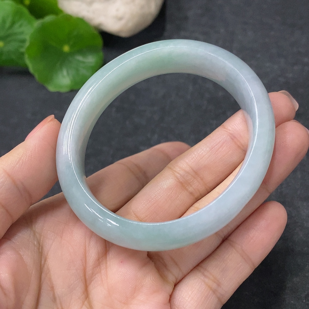 F34030355 Jadeite Imperial Concubine Bracelet Size 52.5/45.5mm Total Weight Approx. 49.31g