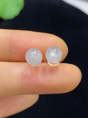 F34044465 Jadeite Earrings 18k Total Weight Approx. 0.99g (Excluding Ear Cap Weight)