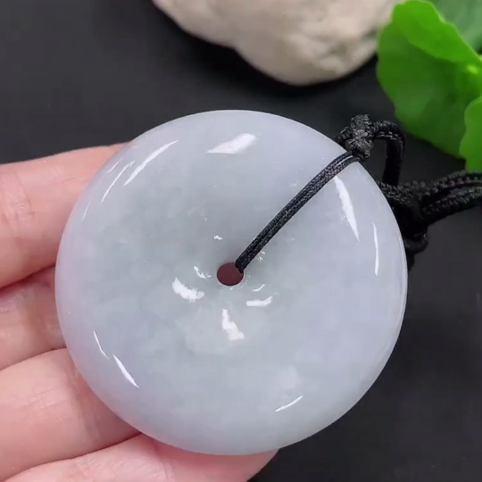 F26025681 Jadeite Peace Knot Pendant Total Weight Approx. 51g (including rope weight)