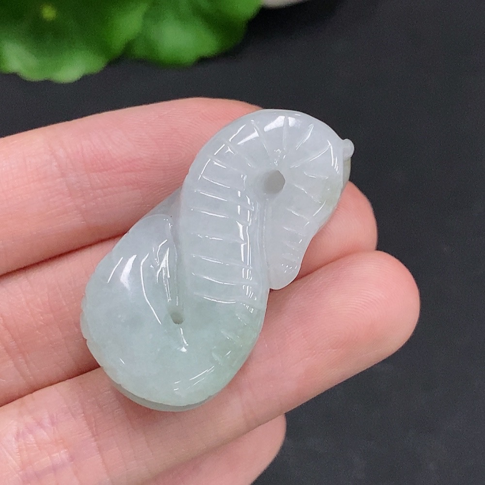 F35077925 Jadeite Flying Snake Pendant Total Weight About 17.7g