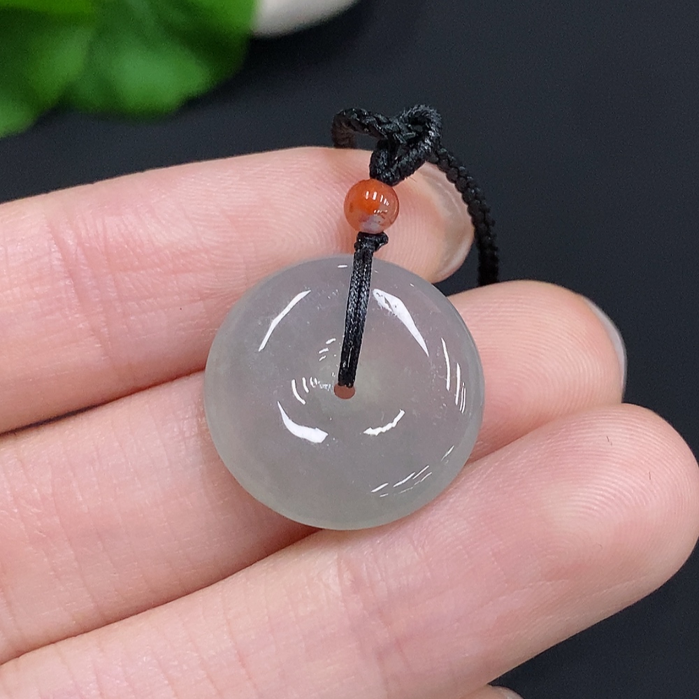 F35124944 Jadeite Peace Knot with Cord, Total Weight Approx. 5g