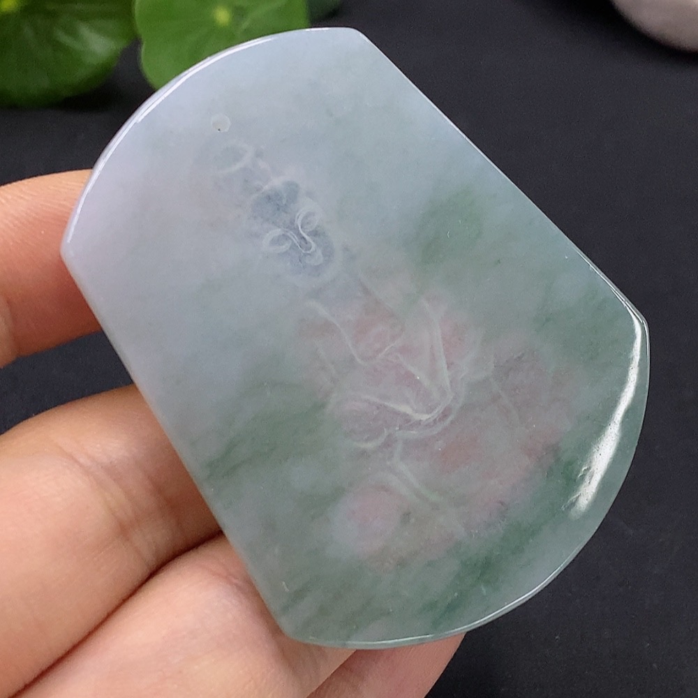 F17933914 Jadeite Guanyin Pendant
