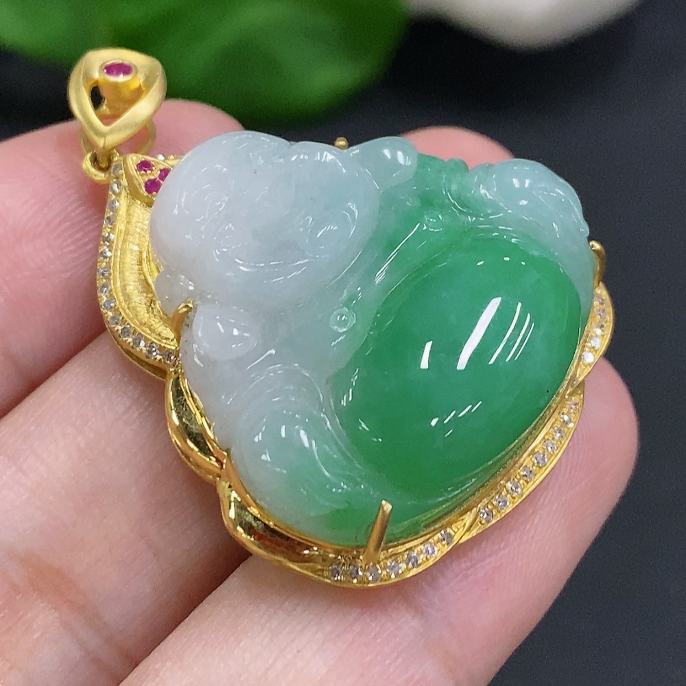 F33934224 Jadeite Buddha Pendant Set in 18K Gold, Total Weight Approx. 12.6g (Colorless Stones Are Diamonds)