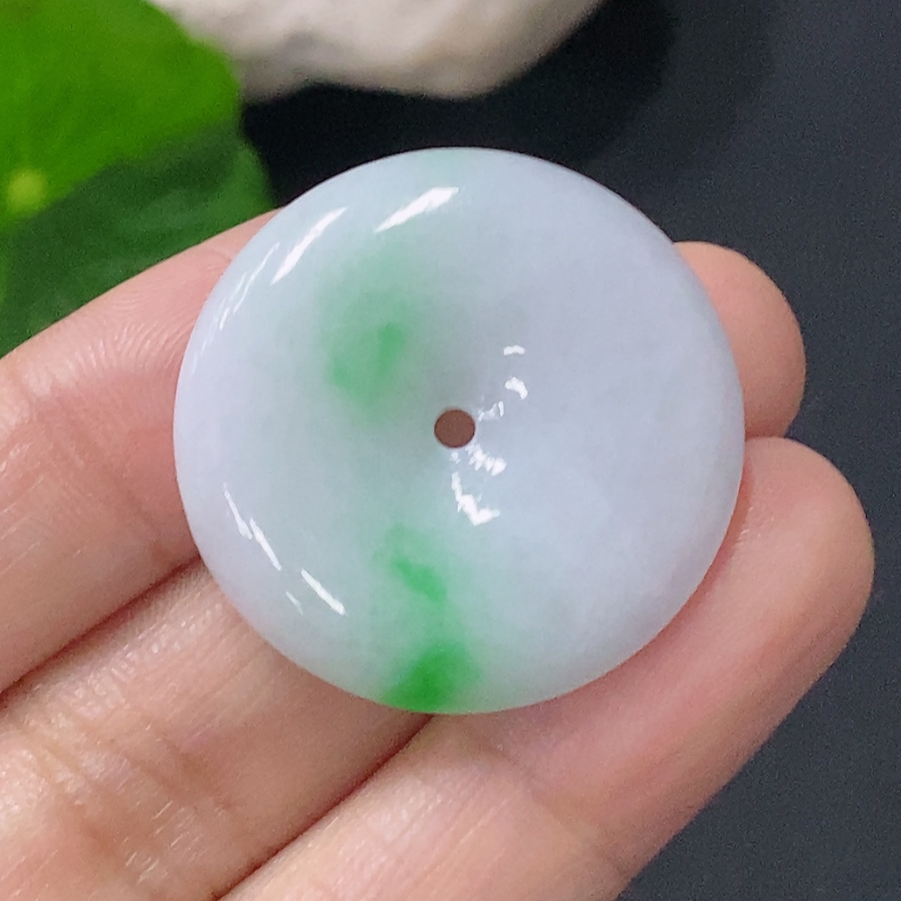 F30572630 Jadeite Pendant Peace Buckle Total Weight Approx. 8.54g