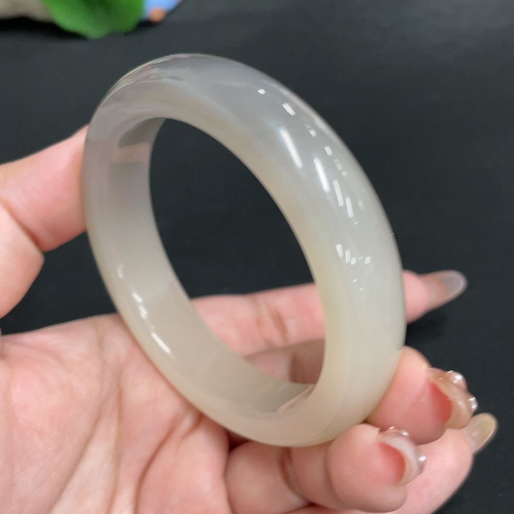 H32700395 Hetian Jade Round Bracelet Size 56.8 Total Weight Approx. 61.6g