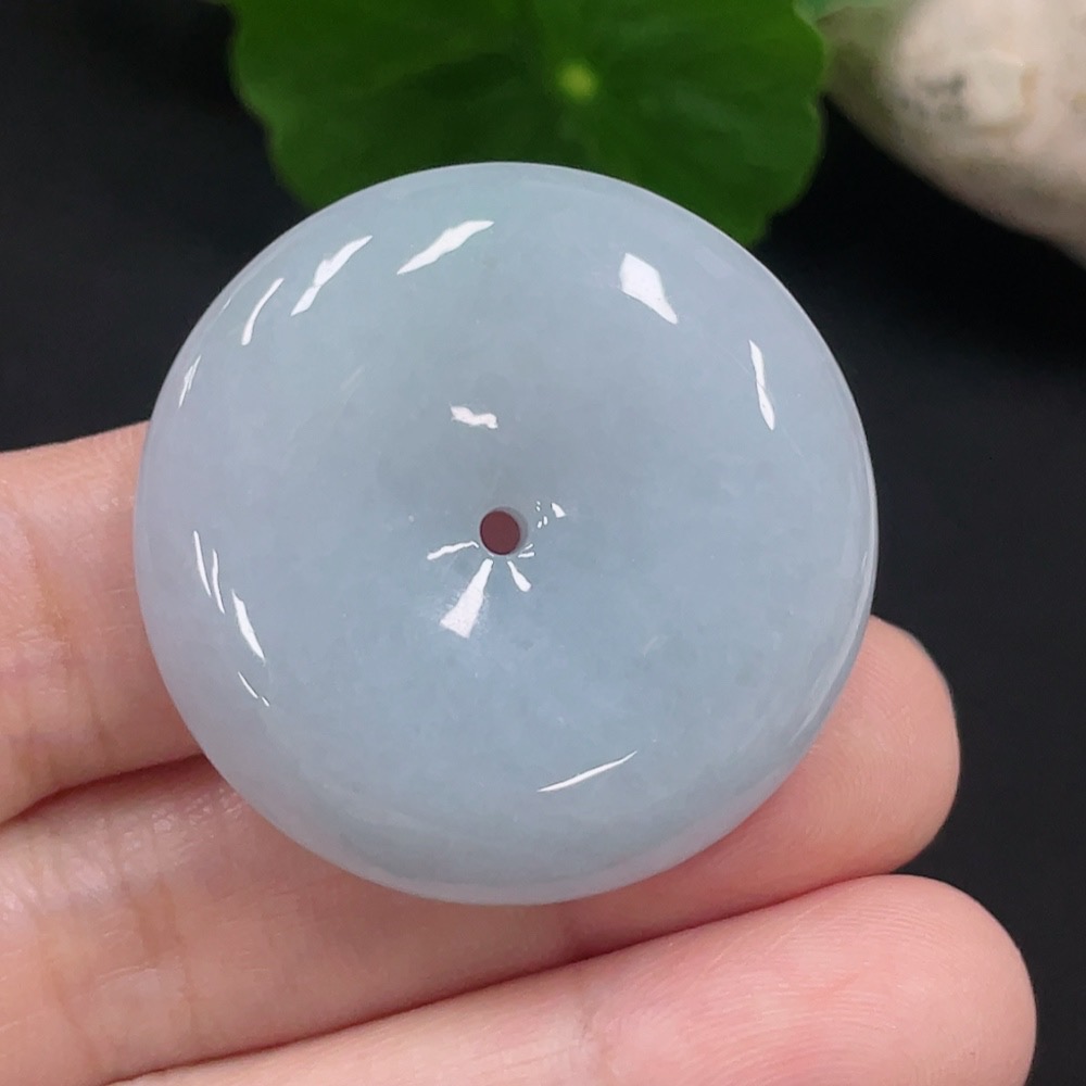 F31675405 Jadeite Safety Buckle Pendant, Total Weight Approximately 20.3g