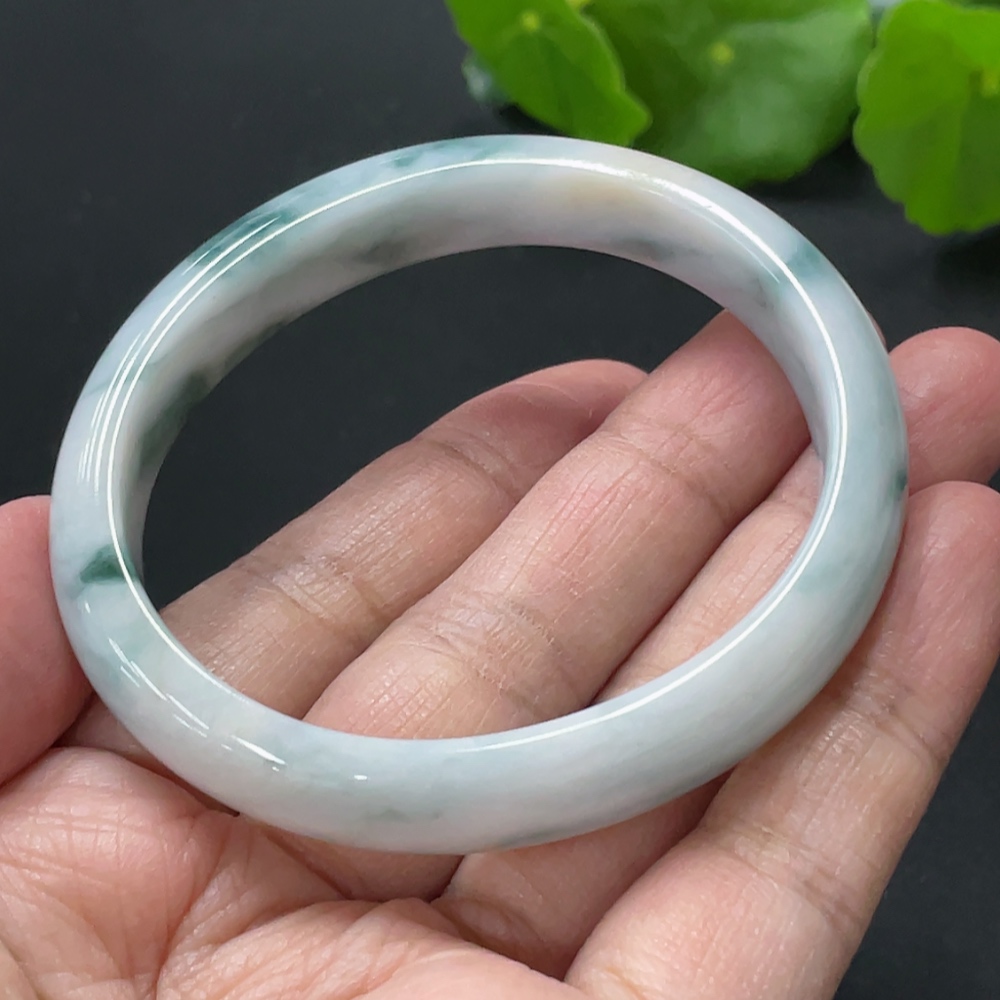 F33874458 Imperial Concubine Jadeite Bangle