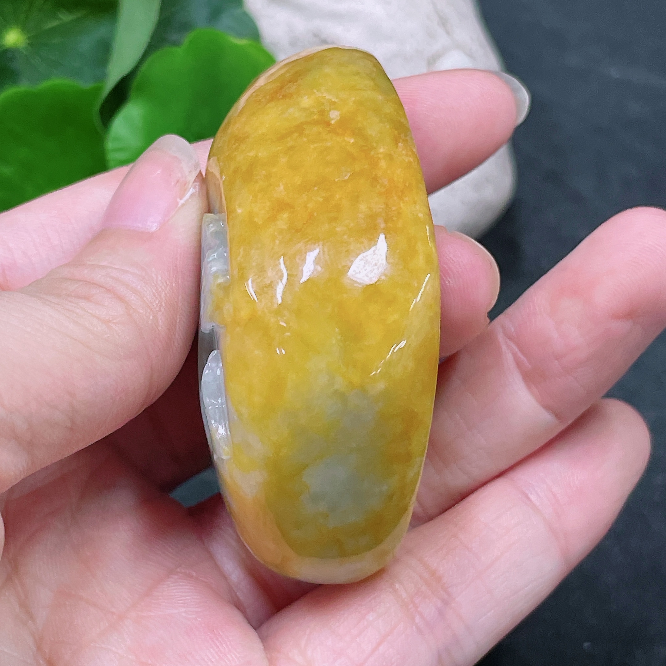 F32810825 Jadeite Pendant, Color Origin Undetermined, Total Weight Approximately 96.8g
