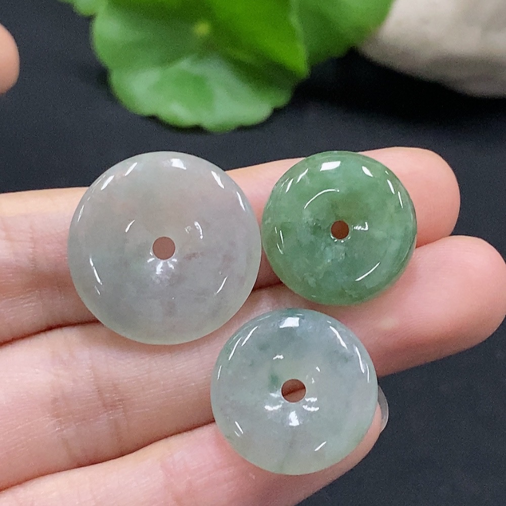 F35115447 Jadeite Safety Buckle Sell as a Lot