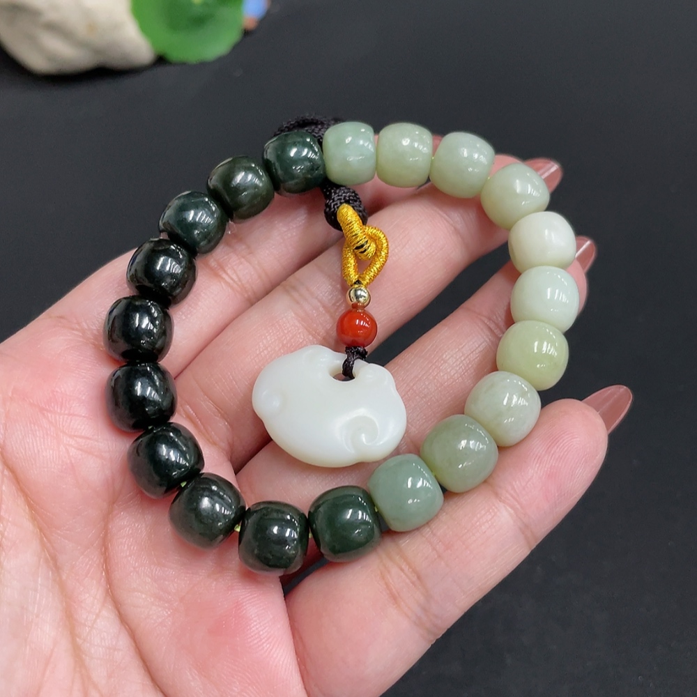 H34004435 Hetian Jade Pendant Bracelet Total weight approx. [including rope] 41.1g Containing other mineral components