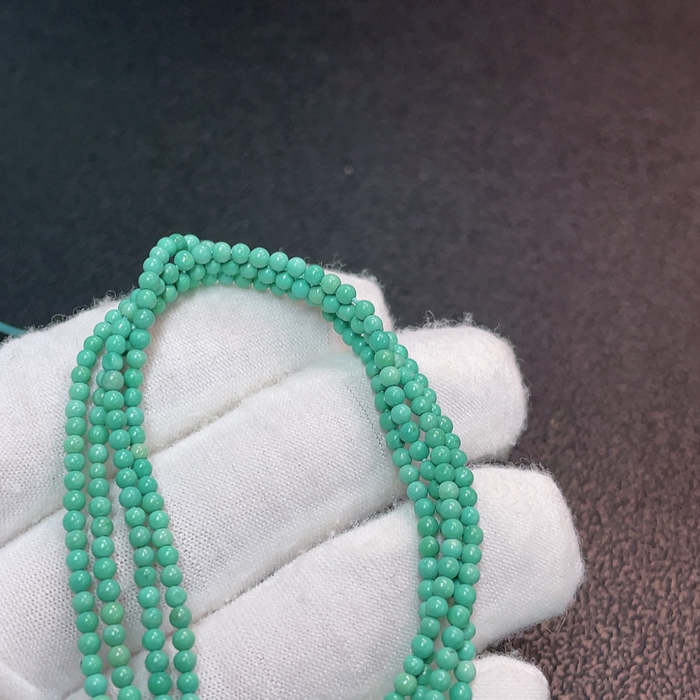C32786190 Turquoise Beaded Necklace Color Origin Undetermined Contains Other Mineral Components Total Weight Approximately 5.33g Size About 2.2mm