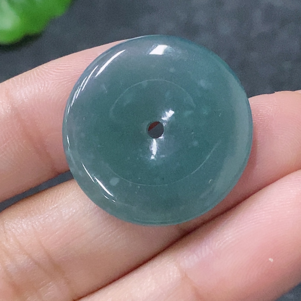 F34998704 Jadeite Pendant Peace Buckle Total Weight Approx. 4.53g