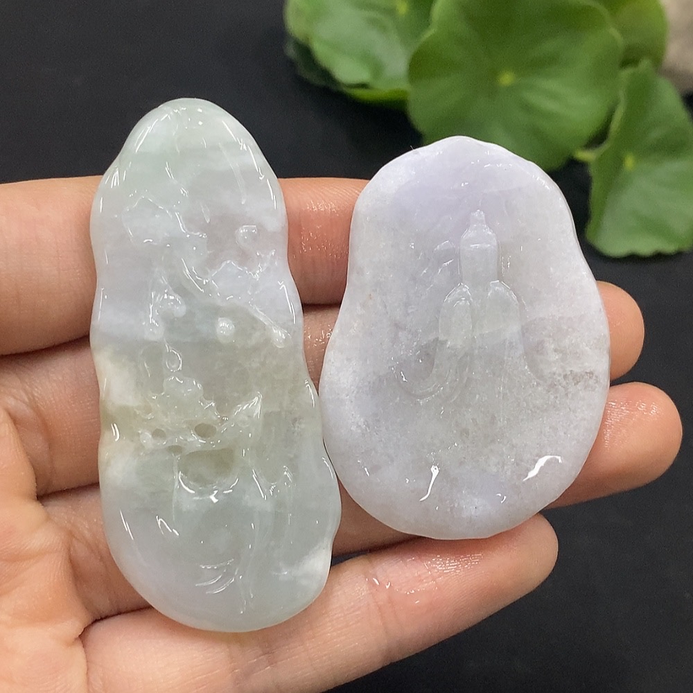 F30471559 JadeitePendant Rough