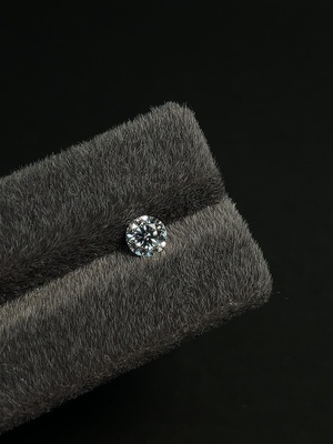 Z42962668 钻石裸石 约0.9克拉