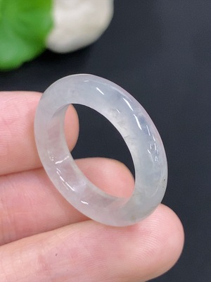 F46555157 翡翠戒圈 圈口18 货品总约重3.95g