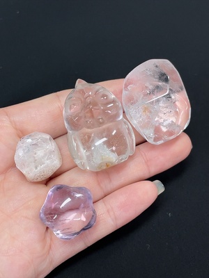 C46539534 水晶饰品 可见有机物 货品总重约61.33克 一手走