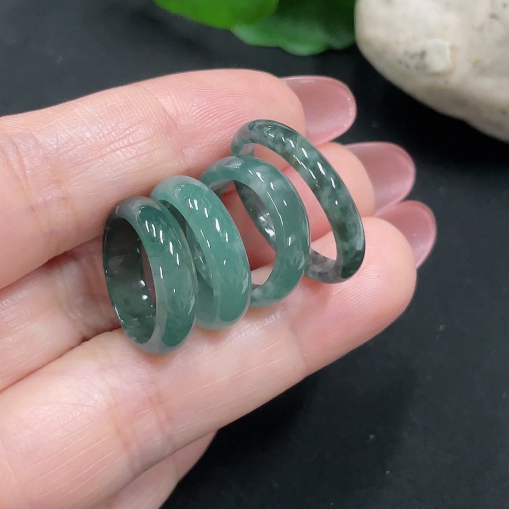 F34012770 Jadeite Pendants Sell as a Lot