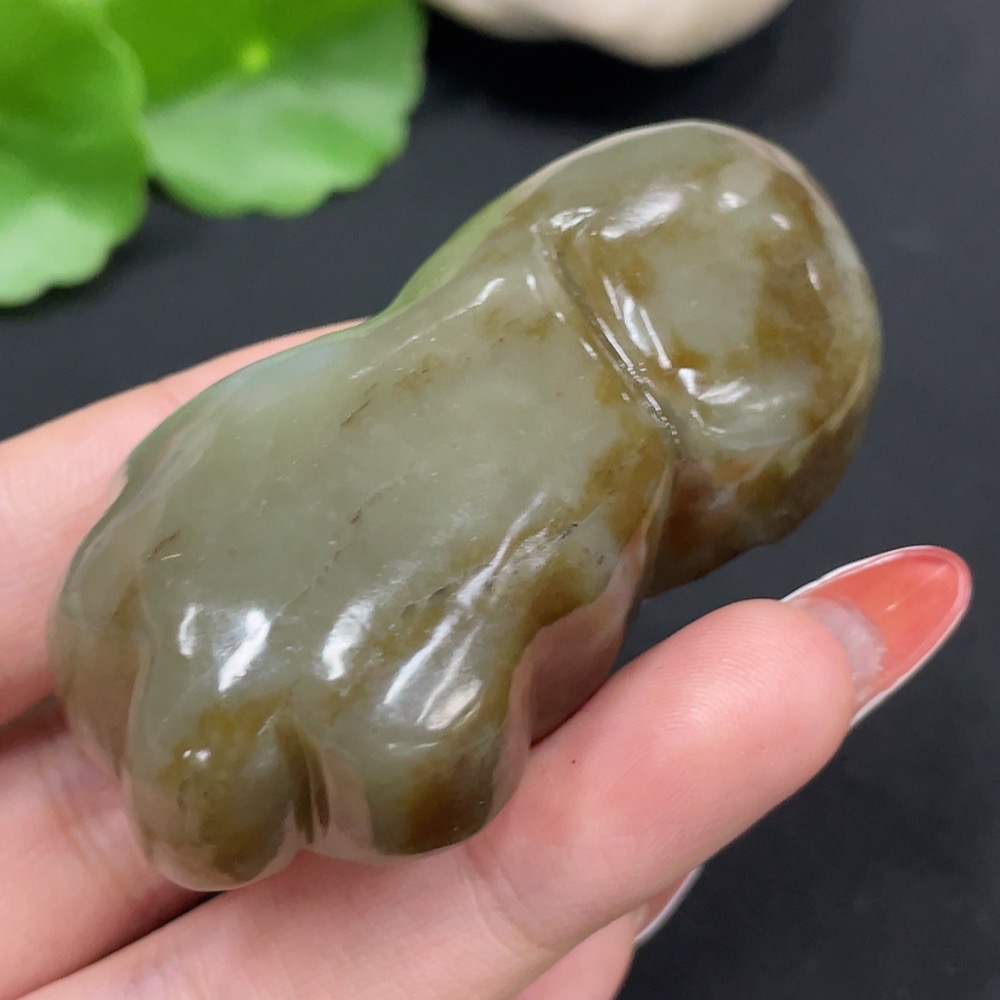 H34017327 Hetian Jade Pendant, Auspicious Beast, Total Weight Approx. 79.6g