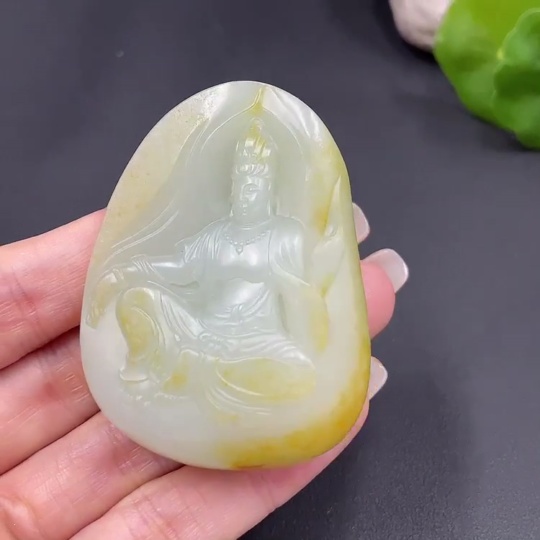 H22493106 Hetian Jade Seed Material Pendant Guanyin Undetermined Skin Color Origin Total Weight Approx. 74.4g