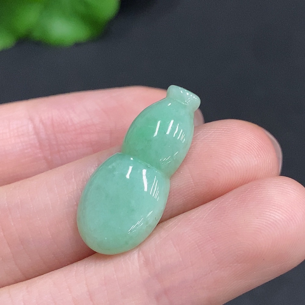 F35078589 Jadeite Gourd Pendant Total Weight Approx. 2g