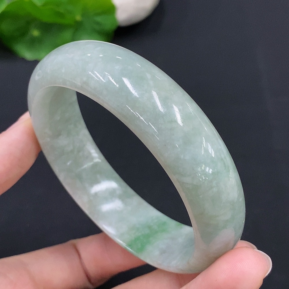 F29336139 Jadeite Round Bangle Total Weight Approx. 74.7g Size 60.2