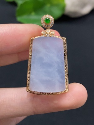 F33833542 Jadeite Plain Pendant Pendant with 18K Gold and Diamond Accents, Total Weight Approx. 5.32g