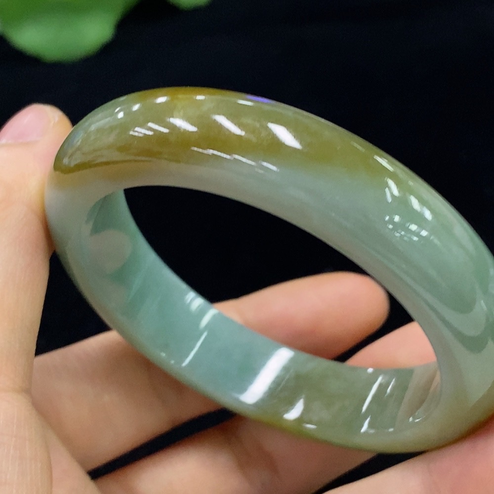 F33928542 Jadeite Round Bracelet 53.8 Size Total Weight Approx. 60.46g Yellow Part Color Origin Undetermined